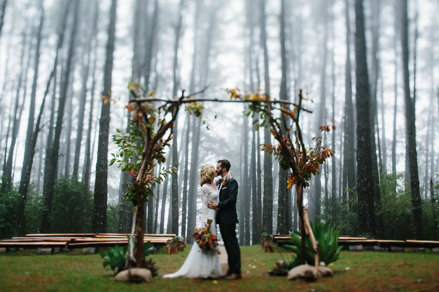 Lindsay-Nick-bilpin-pine-forrest-nsw-wedding-139