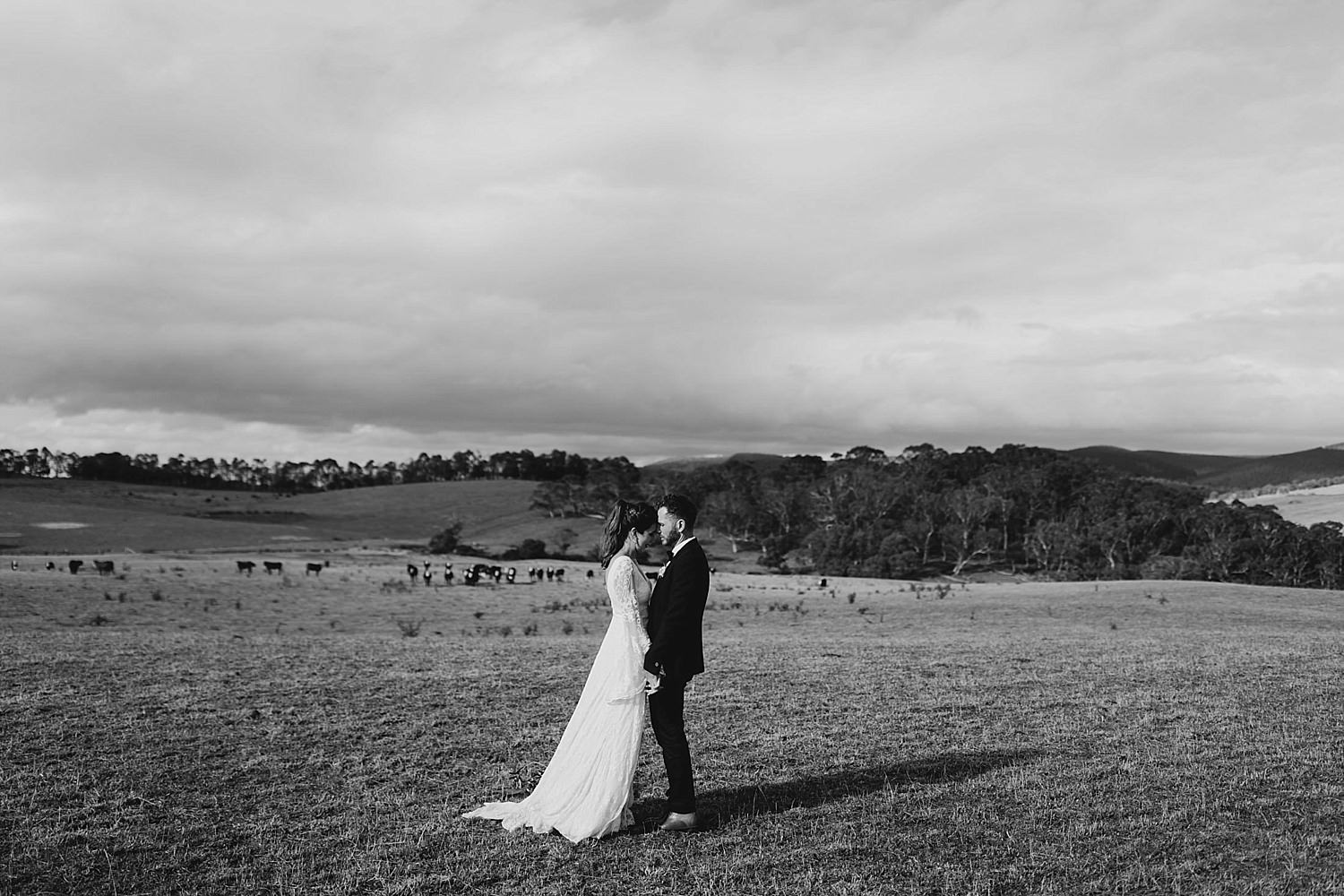 waldara-farm-wedding-dean-snushall_0059